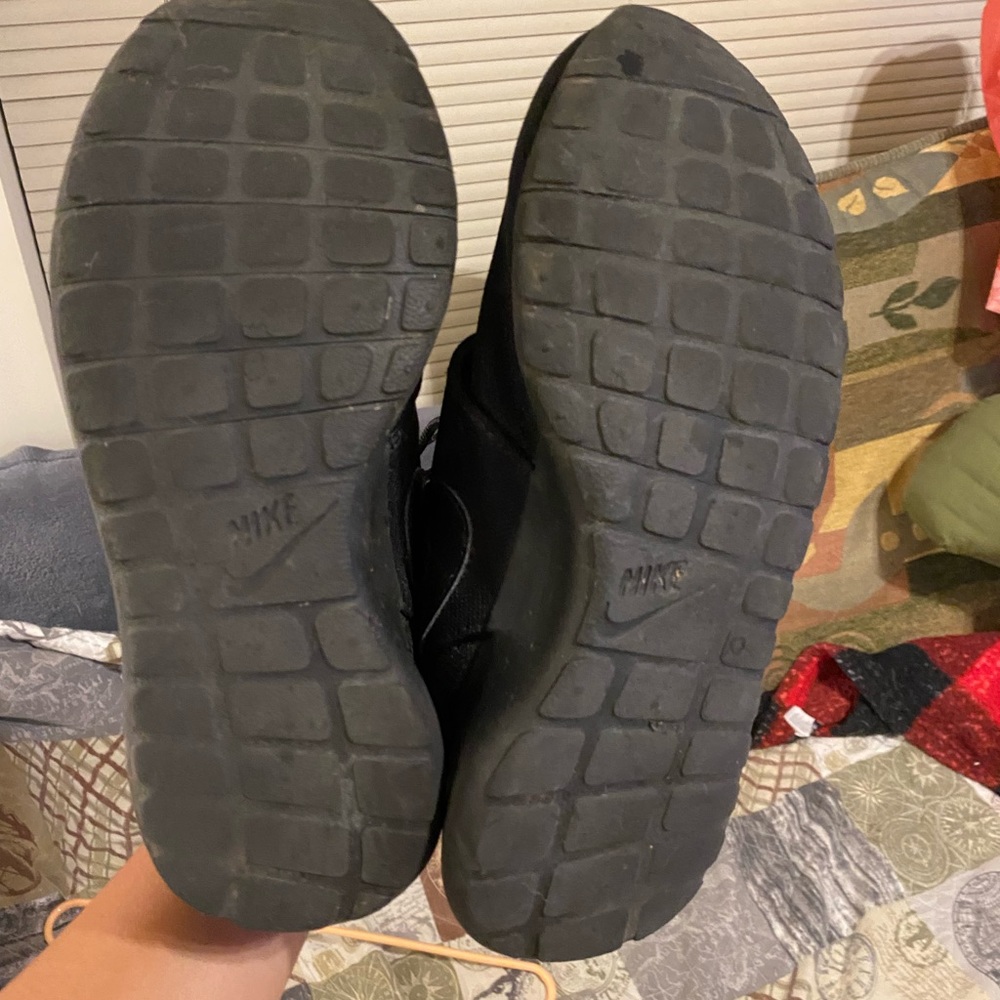 KIDS 5 ROSHE RUN - Picture 3 of 3